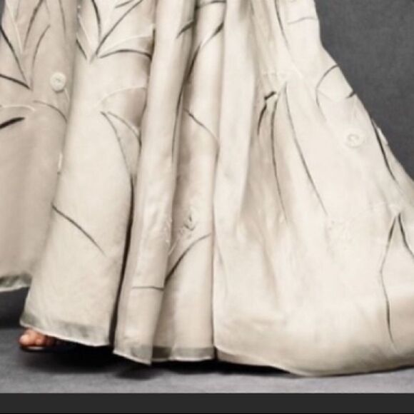 💯 New ANTHROPOLOGIE X BHLDN Trumpeted Pavot Gown - Picture 5 of 15